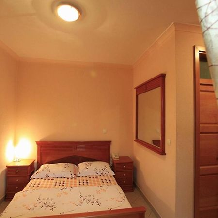 Pasha Garni Hotel Лакташи Экстерьер фото