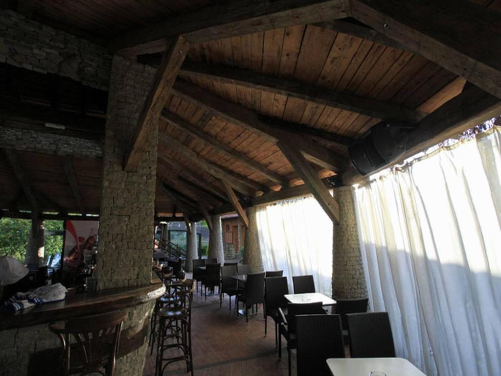 Pasha Garni Hotel Лакташи Экстерьер фото