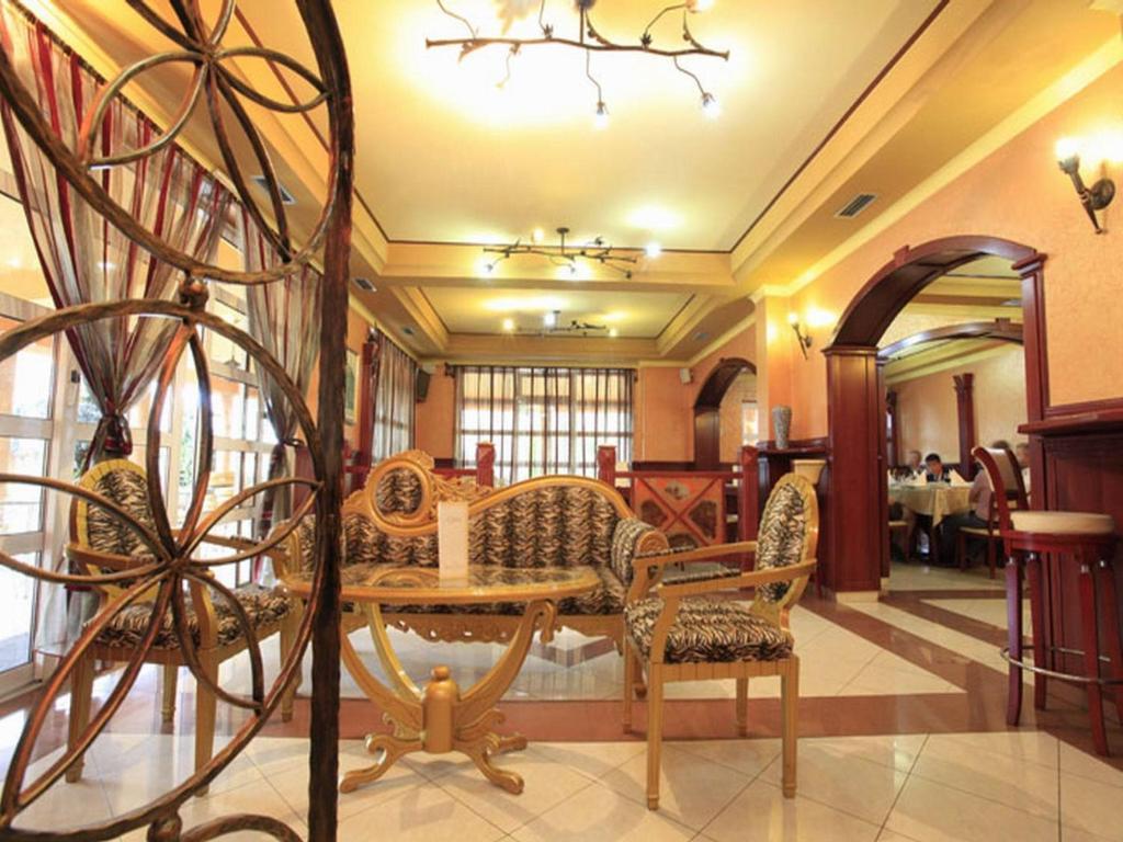 Pasha Garni Hotel Лакташи Экстерьер фото