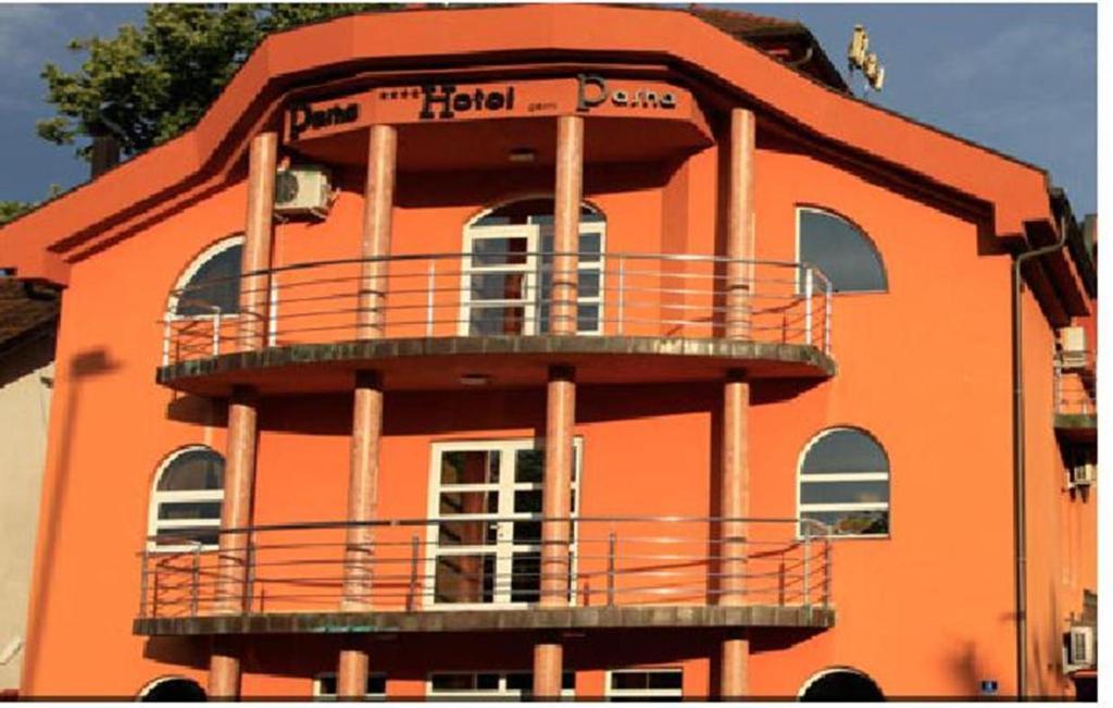 Pasha Garni Hotel Лакташи Экстерьер фото